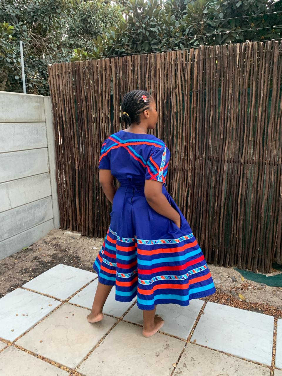 Mamtolo Xhosa Umbhaco - Royal blue and red